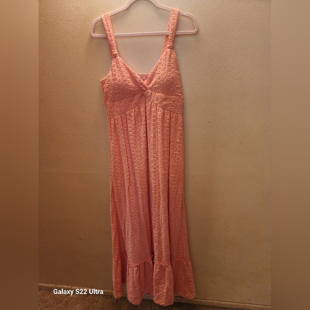 Elegant Pink Lace Dress